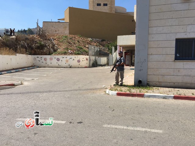   فيديو: وزير الأمن الداخلي جلعاد اردان  في زيارة لبلدية ام الفحم والاهالي  أنت عنصري ويدك ملطخة بالدماء  